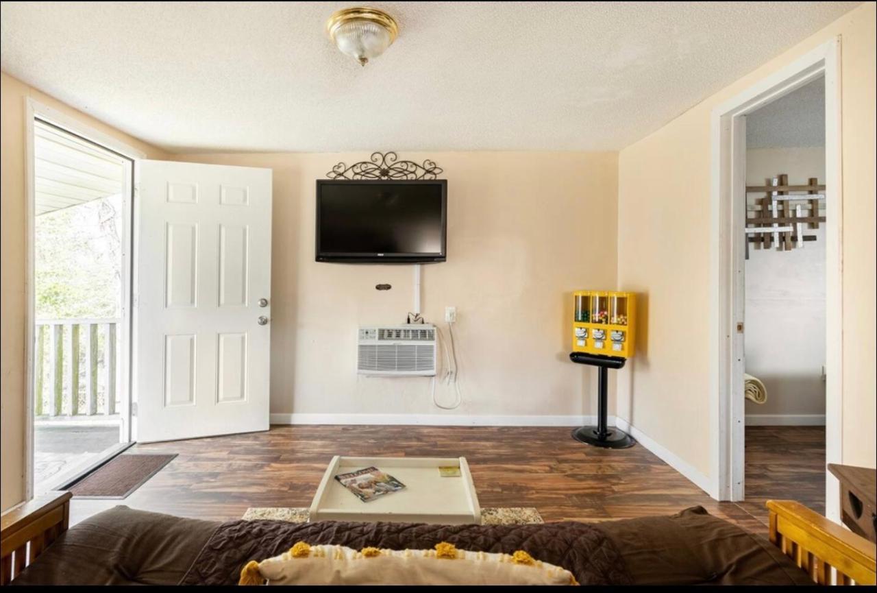 Little Piece Of The Farm Apartment Baton Rouge Exterior foto